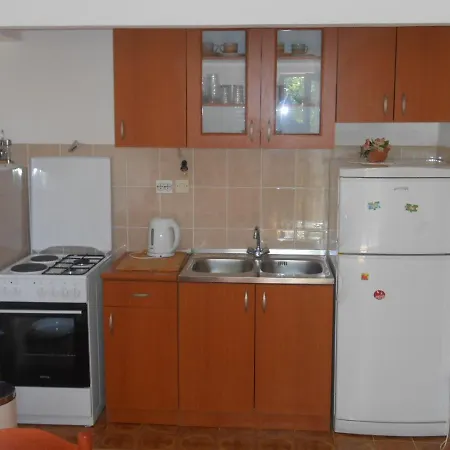 Groundfloor דירה